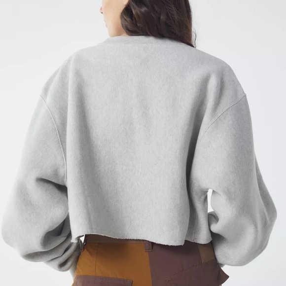 Champion Reverse Weave Cropped Pullover Gray - Picture 3 of 10